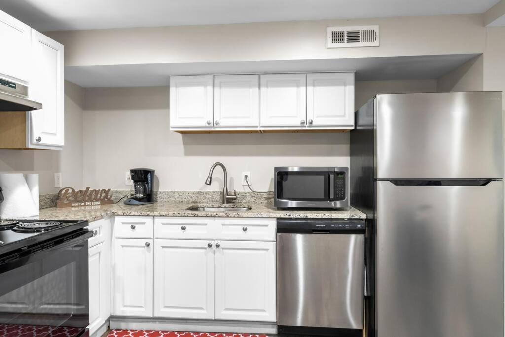 Elegant 1-Br Apartment Silver Spring Exterior photo