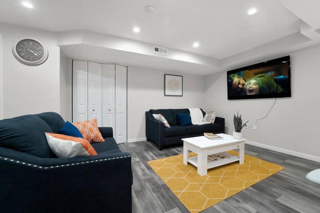 Elegant 1-Br Apartment Silver Spring Exterior photo