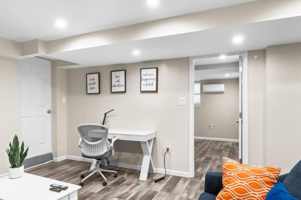 Elegant 1-Br Apartment Silver Spring Exterior photo