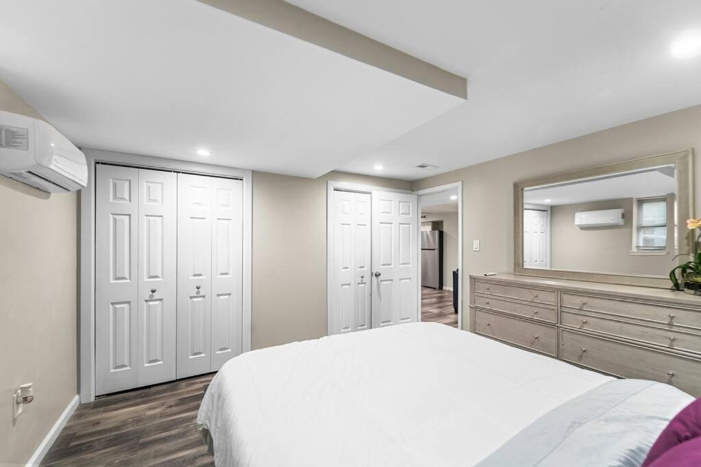 Elegant 1-Br Apartment Silver Spring Exterior photo